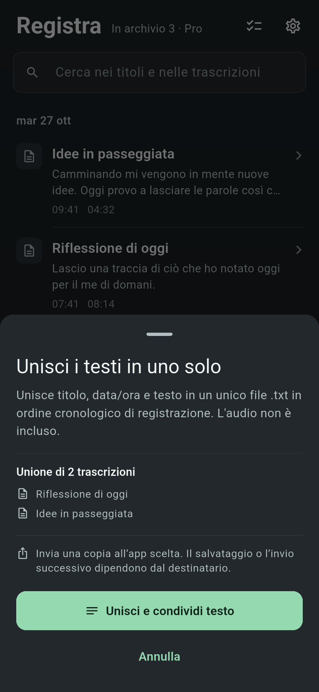 Schermata dell’elenco registrazioni di Koetoji con il pannello aperto per unire i testi in uno solo. Mostra i titoli di 2 trascrizioni e il pulsante «Unisci e condividi testo»